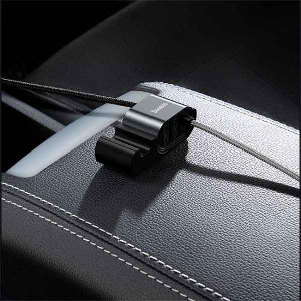 Baseus-Special-Data-Cable-for-Car-Backseat-Lightning-+-Dual-USB-Hub-8